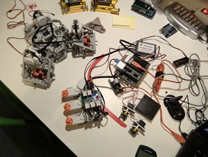 Motor MUX and Servo Controller controlled by VEX Cortex